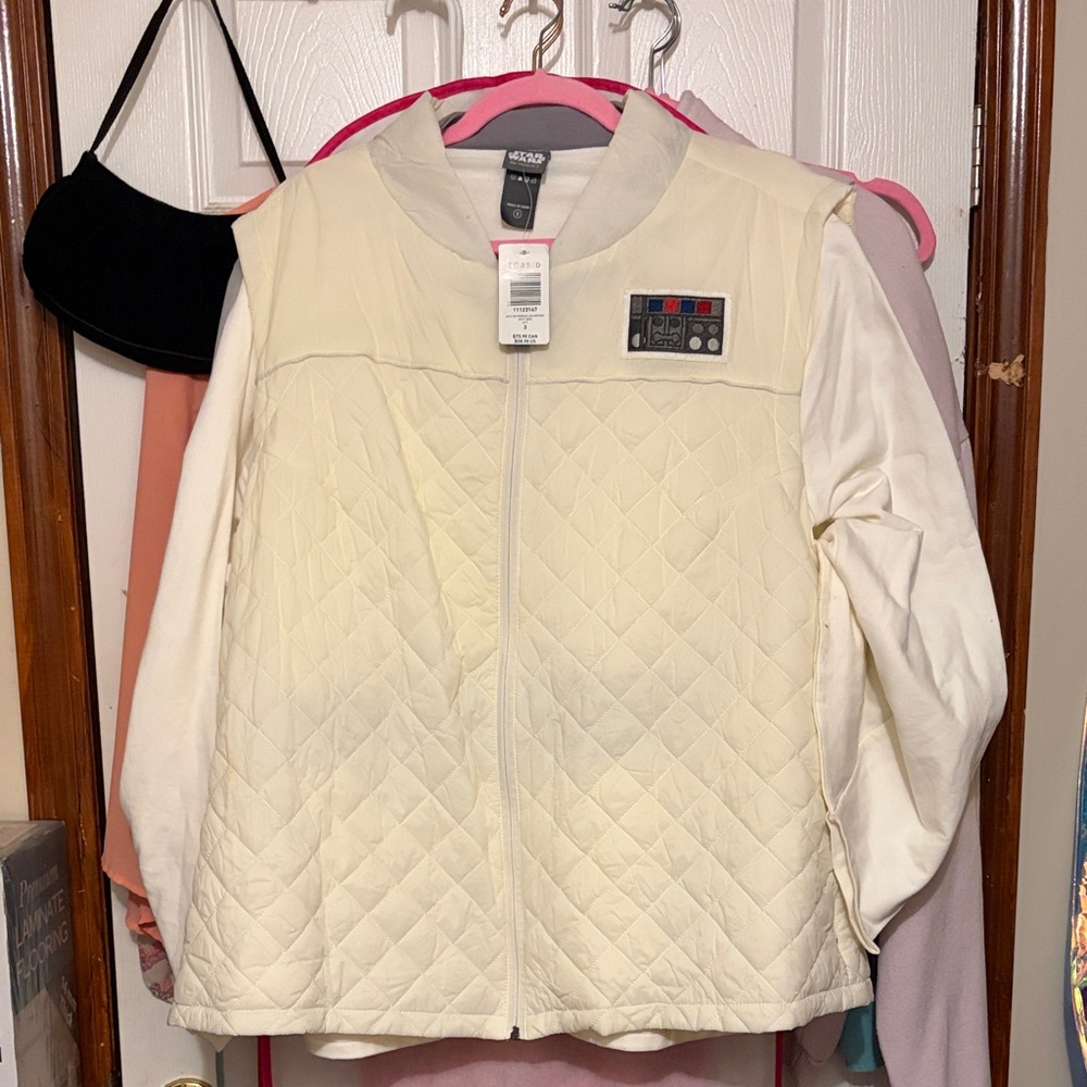 Torrid STAR WARS Off-White Quilted Vest